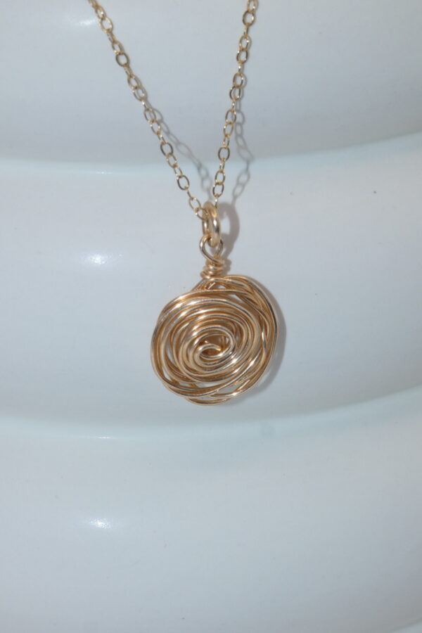 Pendentif A Rosula – Image 3
